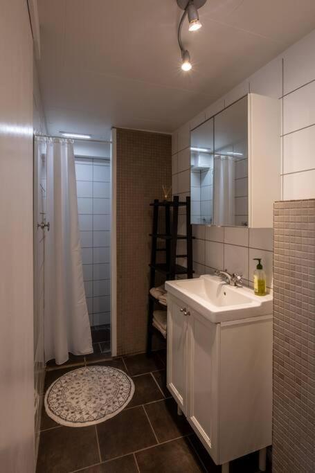 Lovely One Bedroom Apartment In Hafnarfjordur Exterior photo