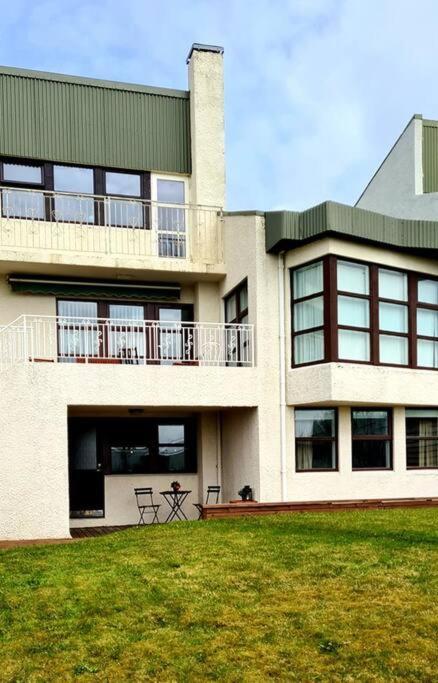 Lovely One Bedroom Apartment In Hafnarfjordur Exterior photo